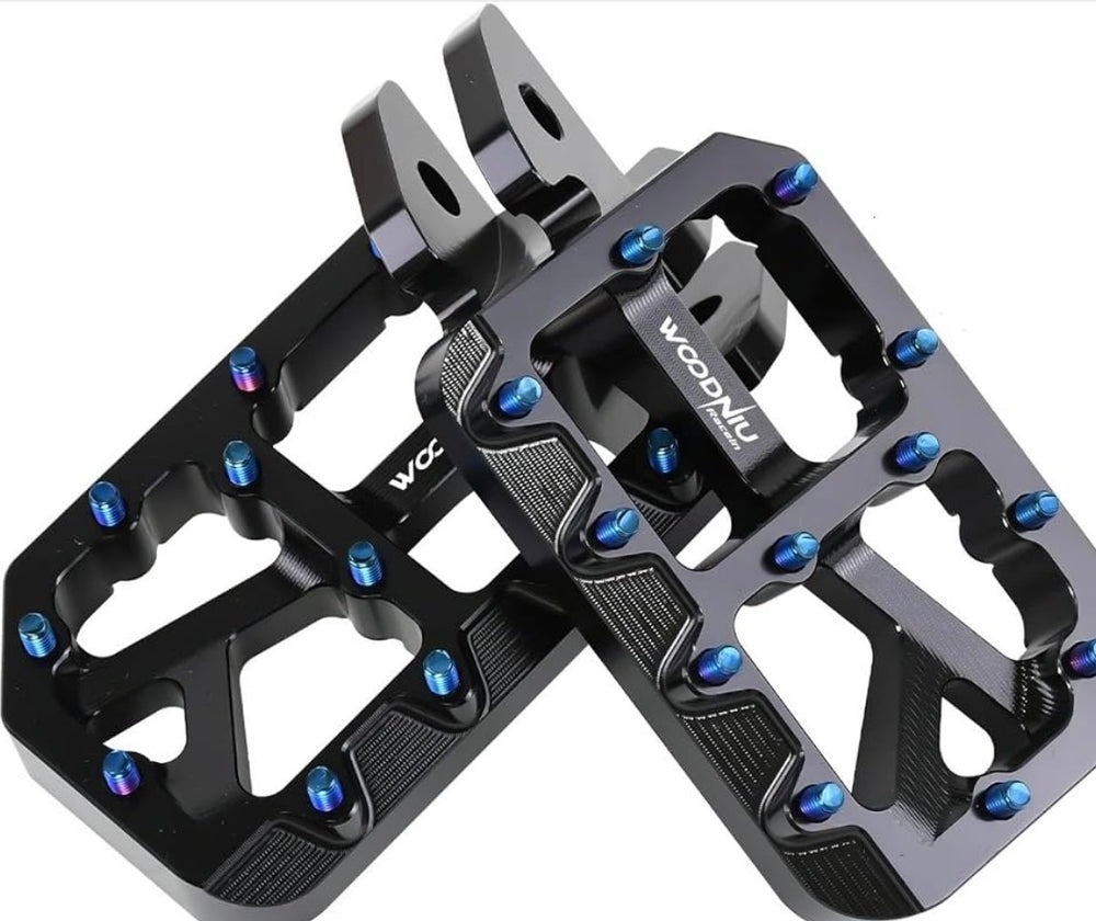 Foot pegs